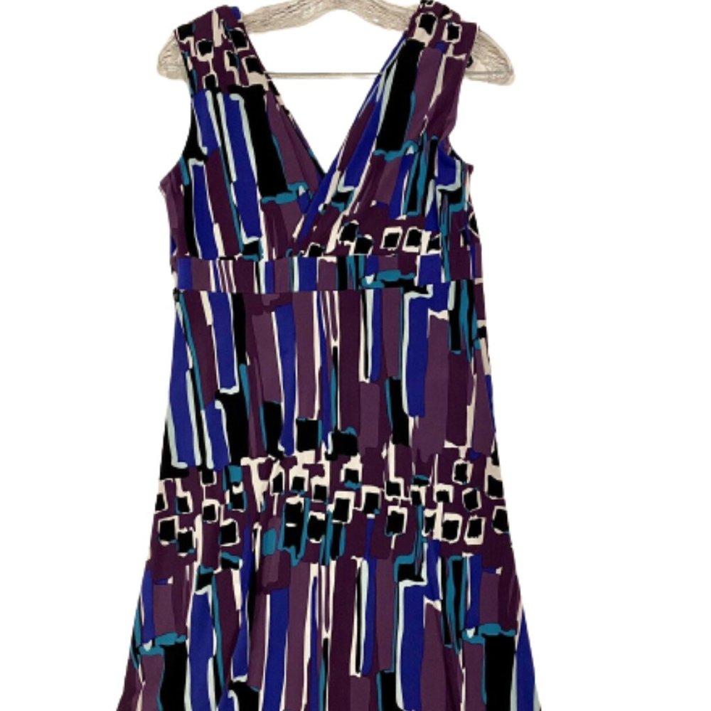 WOMEN'S SLEEVELESS DRESS